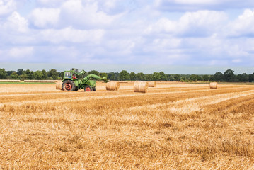 Obraz premium Tractor on Field