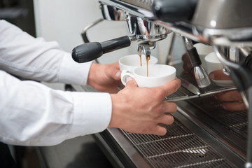 Barista and coffee machine