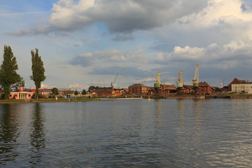 Szczecin - panorama - dźwigi