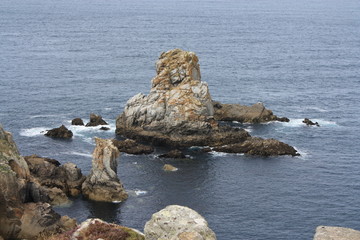 Fototapeta na wymiar Côte rocheuse de Bretagne