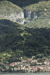 Fototapeta na wymiar Veduta panoramica del Lago di Como