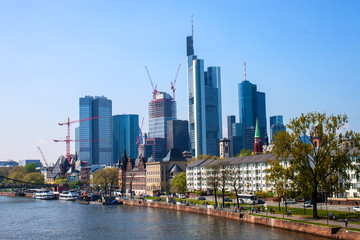 Obraz premium City skyline in Frankfurt