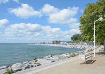 an der neuen Hafenpromenade von Sassnitz auf Rügen