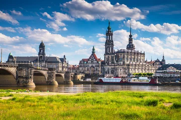 Plaid avec motif Le pont de la Bastei The ancient city of Dresden, Germany.