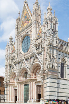 Buildings and streets of Siena