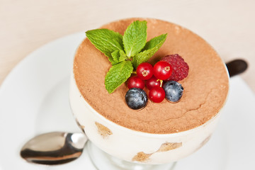 Tiramisu with berries