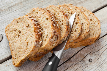 slices of rye bread and knife