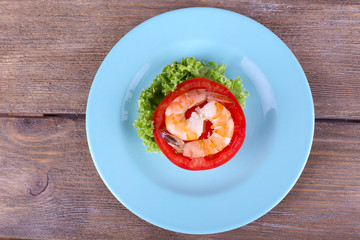 Fresh boiled prawns with pepper