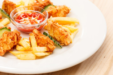 chicken nuggets with potatoes