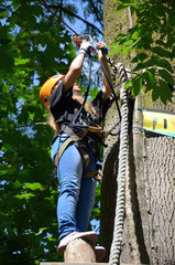 Dziecko na wspinaczce