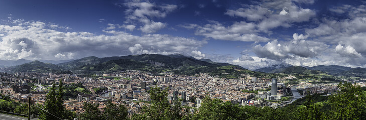 Fototapeta na wymiar Panoramica de Bilbao