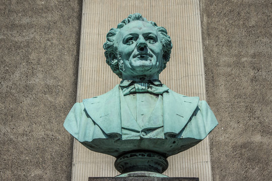 Buste af Japetus Steenstrup K&oslash;benhavns Universitet