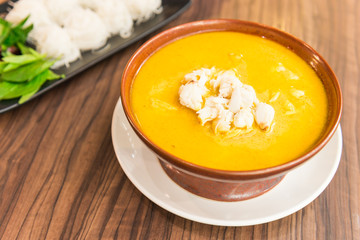 noodles fish curry crab