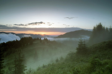 Obraz premium evening mountain plateau landscape (Carpathian, Ukraine)