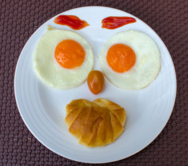 Happy Face Frying Eggs breakfast