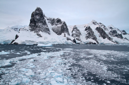 mountain system of the Antarctic Peninsula at the entrance to th