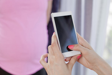 photographing pregnant women mobile phone