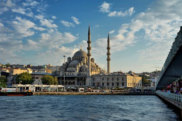 Fototapeta na wymiar Yeni Camii- New Mosque in Istanbul-Eminonu