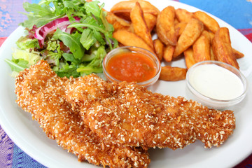 Sojaschnitzel in Sesamkruste