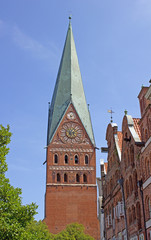 Fototapeta premium Lüneburg: Gotische Kirche St. Johannis (1270, Niedersachsen)