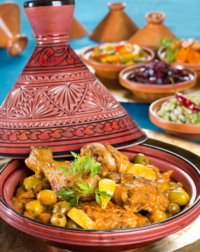 Tajine Poulet citron aux olives