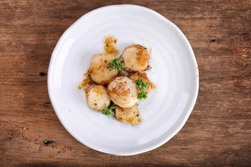 seared scallops