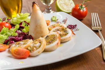 Calamari ripieni, cucina italiana