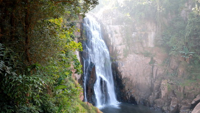 Set , Haew Narok waterfall kao yai national park .