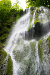 Obrazy na Plexi  Kaskadowy wodospad