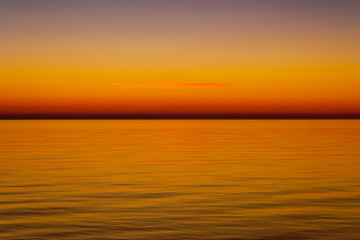 Tramonto semplice e lineare