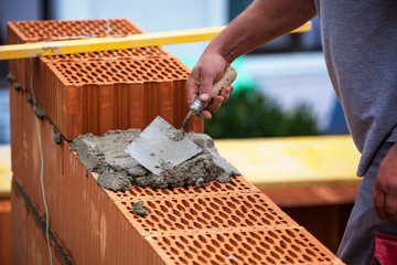 Bauarbeiter auf einer Baustelle