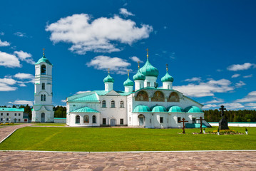 Fototapeta na wymiar Alexander-Svirsky Monastery
