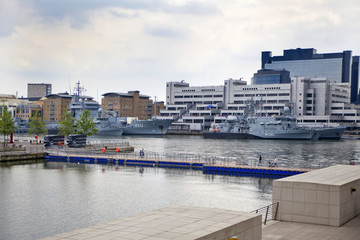 Obraz premium German army military ships based in Canary Wharf aria