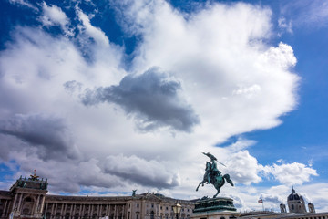 Obraz premium Blauer Himmel mit Wolken