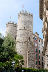 Porto Soprano Gates