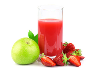 Apple and strawberry juice in glass with fruits