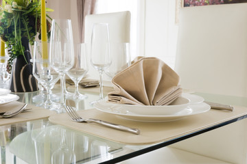 Clear white decoration table for meal