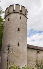 Fototapeta na wymiar Basel, Altstadt, Stadtgraben, Mauer, Turm, Sommer, Schweiz