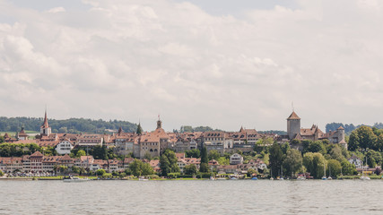 Obraz premium Murten, historische Altstadt, Schloss, Murtensee, Schweiz