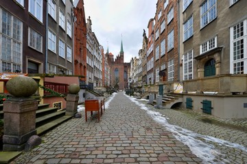 Fototapeta na wymiar Gdańsk, polska, widok na stare miasto, ulica Mariacka