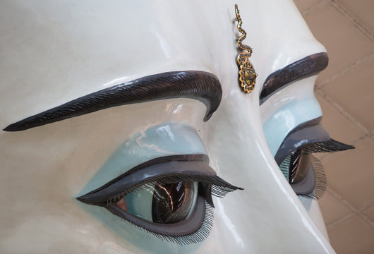 Chauk htat gyi reclining buddha (sweet eye buddha)