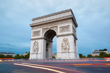 Arc de Triomphe in Paris in the evening, traffic