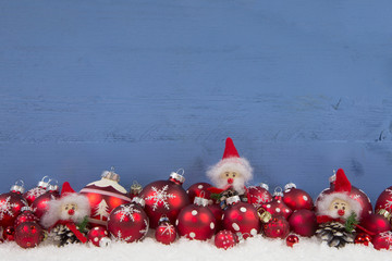 Weihnachtskarte in Rot, Blau und weiß