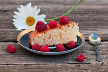 pie with raspberry on the wooden backgraund