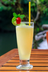 pineapple shake soda - refreshment beverage