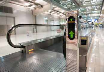 airport escalator
