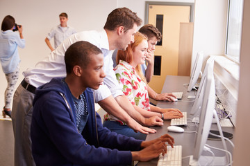 Fototapeta premium College Students Using Computers On Media Studies Course