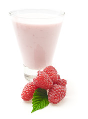 Yogurt with raspberries