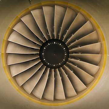 jet engine passenger plane