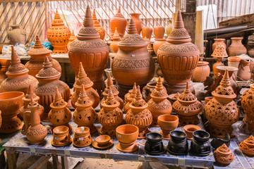 Fototapeta na wymiar Thai traditional clay pottery, thailand